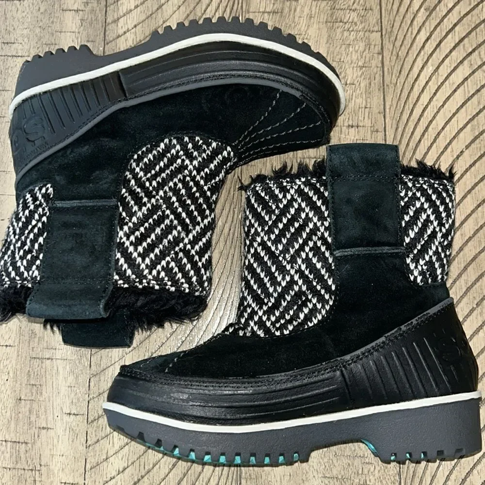 Sorel All Weather Boots 🥾🥾 Bring on the Snow ❄️ ⛄️ Sleigh 🛷 or Rain ☔️ 🌧️ 🌈